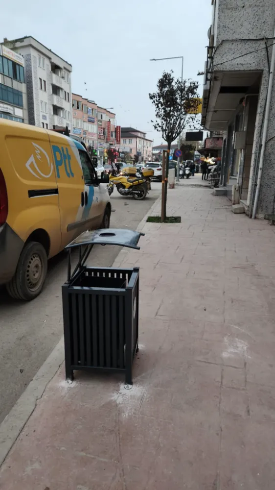 Daha Temiz Kaynarca için, Merkezde  Önemli Noktalara koyulan çöp kovalarını Lütfen  Kullanalım