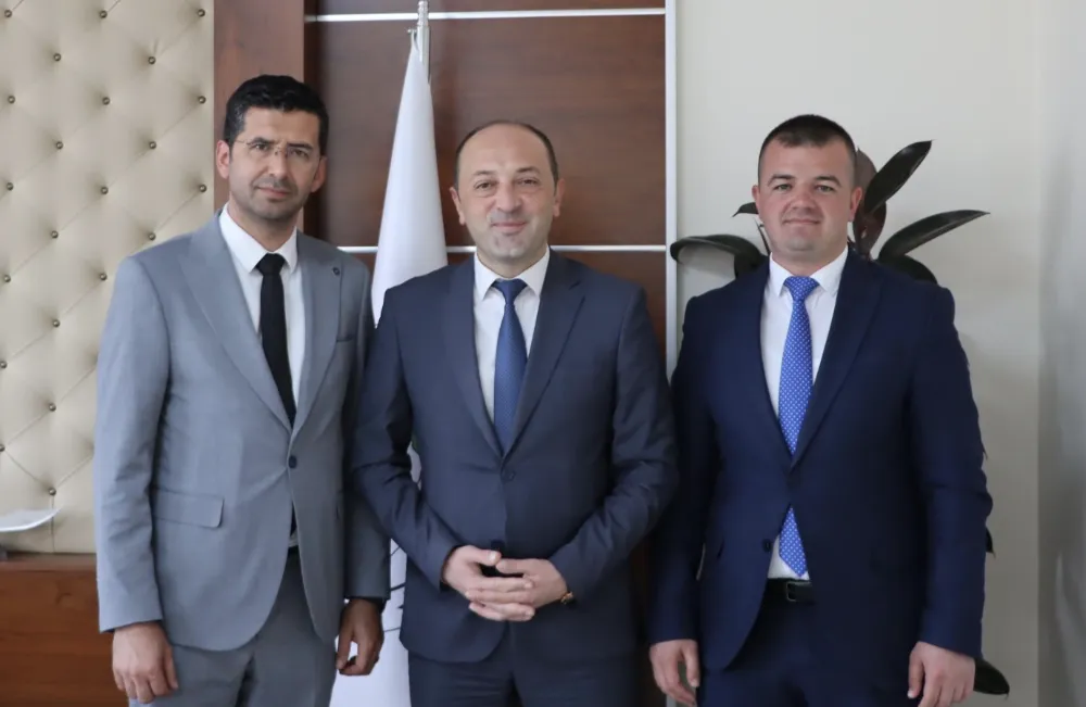 Geyve Belediye Başkanı Selçuk Yıldız, Kadir Yazgan’ı ziyaret etti