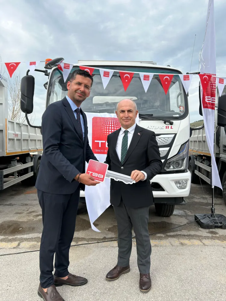YAZGAN ve AKGÜN  El Ele Son Model Süpürme Aracını Kaynarcamıza Kazandırdılar