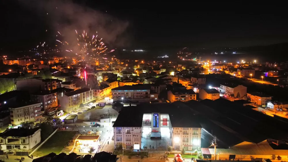 Kaynarca Muhteşem Bir 3 Mayıs Kutladı, YAZGAN ve  ekibine, Kaynarca Halkına, Millieğitime ,Gençlik Merkezine Teşekkürler