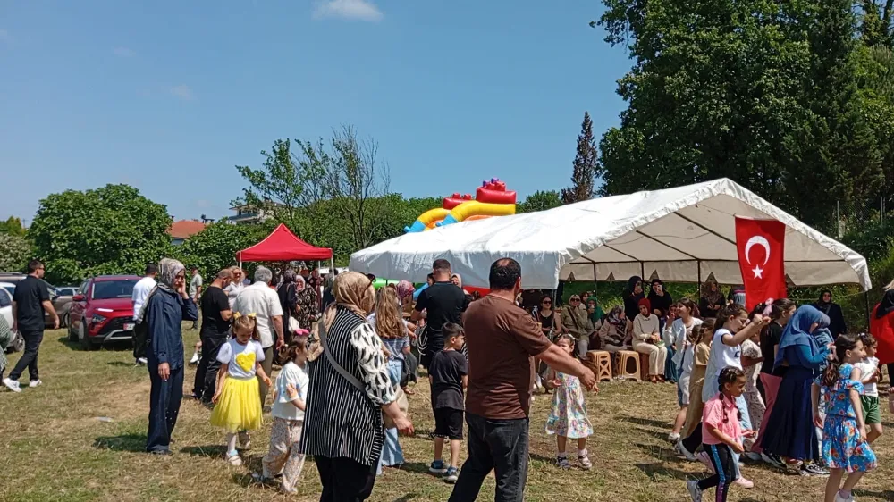 BAYRAM VE HIDIRELLEZ ŞENLİKLERİ BİR ARADA YAPILDI
