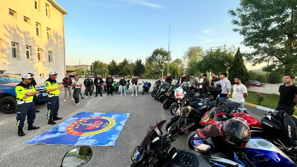 Kaynarca Motosiklet Kulübü Jandarma Trafik işbirliği/Video Haber