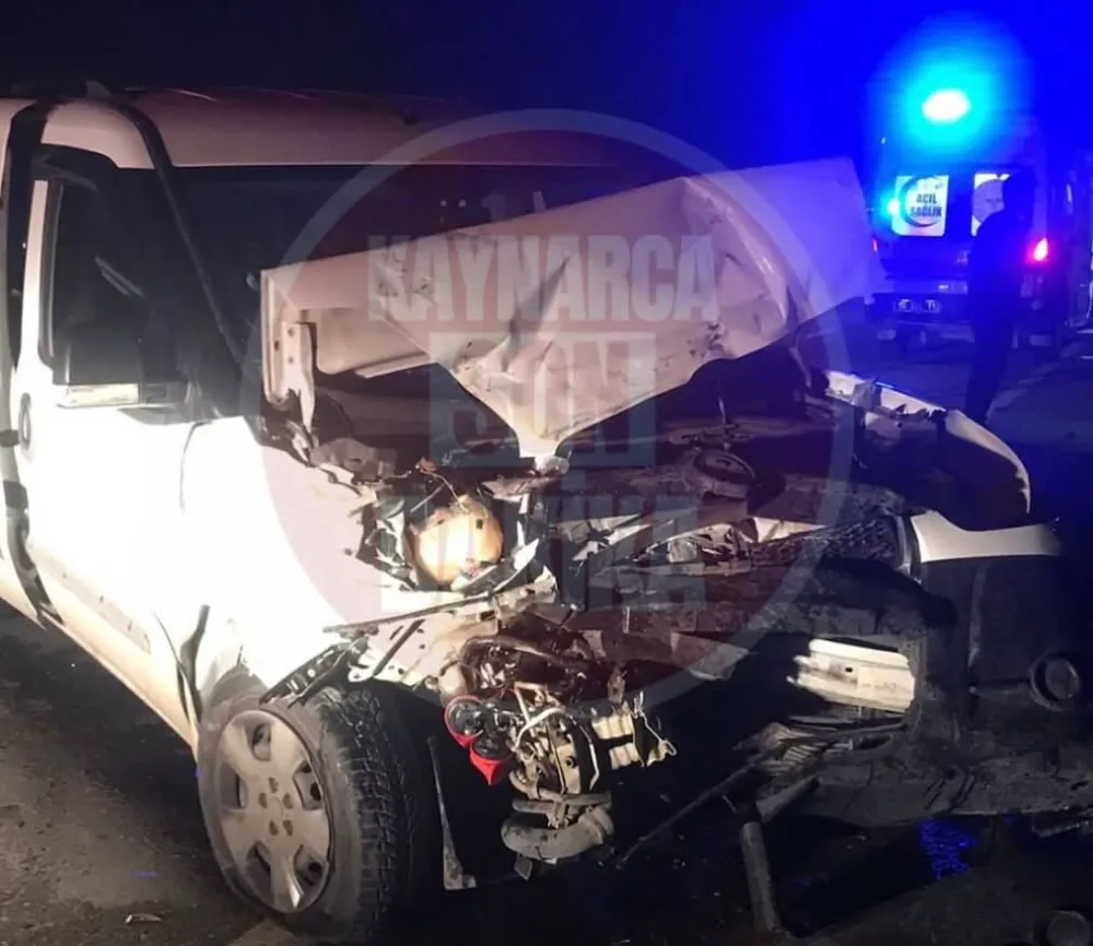 Kaynarcada Feci kaza 4 yaralı