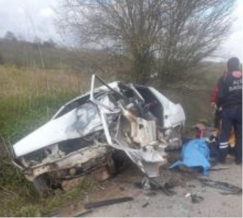 Kaynarca`da  Feci Trafik kazası , 1 Ölümüz  2 ağır yaralı var